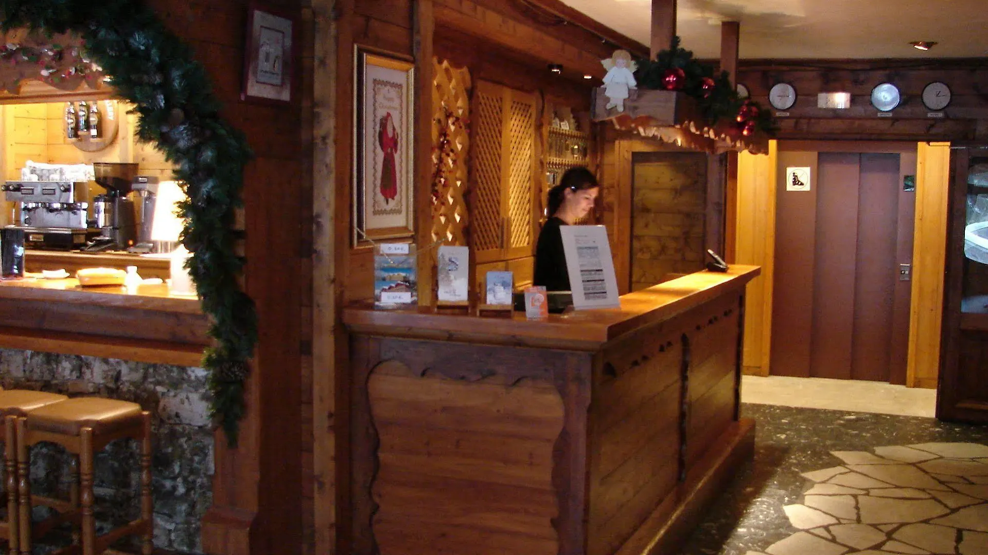 Hotel Les Ducs De Savoie Courchevel 3*,  France